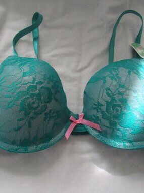 Honeydew Green Push Up Bra  38C  NWT